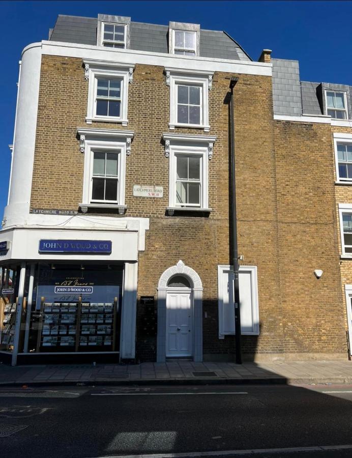 Lovely 2 Bedroom Serviced Penthouse Battersea Park Road 런던 외부 사진